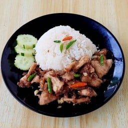 หมูสไลด์ทอดกะเทียมพริกสด