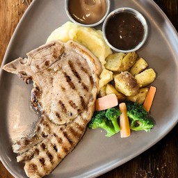 สเต็กพอร์คชอป