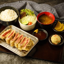 ชุดข้าวเนื้อทอดคัตสึ