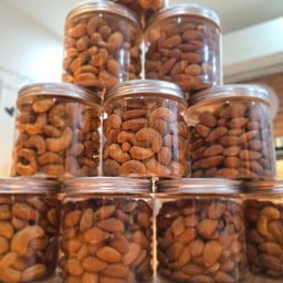 อัลมอนด์เม็ดเต็ม - ถั่วอบ