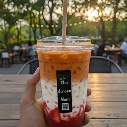 ชาไทยนมสดสตอเบอรี่