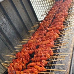 ล้านไก่แดง Laan kai dang สาขา2 ล้านไก่แดง สาขา 2