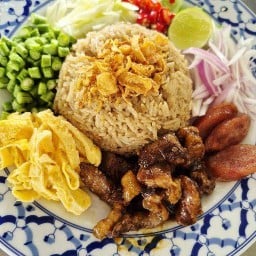 ครัวริมน้ำ ข้าวคลุกกะปิ&ข้าวกะเพรา