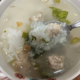 ข้าวต้มหมูสับ