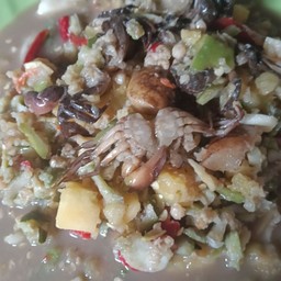 ตำรวมใส่ปู