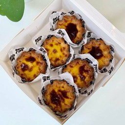 ทาร์ตไข่ Egg tart 6 ชิ้นใส่กล่อง