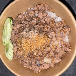 ข้าวหมูสับผัดกระเทียม