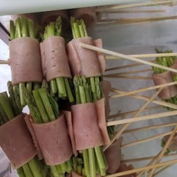 แฮมพันหน่อไม้ฝรั่ง