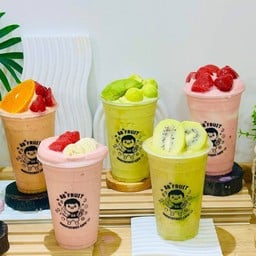 BB Fruit Smoothies Cafe สาขา หน้าสาธิต