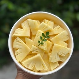 สับปะรด ฉ่ำๆ กรอบ อร่อยมากก