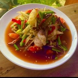 ลัคกี้ส้มตำยำแซ่บ ตลาดข้างปั้ม ปตท