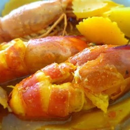 แกงส้มกุ้งแม่น้ำมะละกอ (Kengsom Udang  Galah dengan Betik)