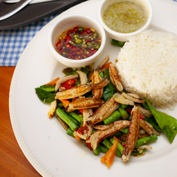 LM_ข้าวราดผัดพริกเหลือง