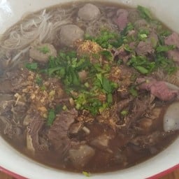 เตี๋ยวเนื้อ เนื้อสด ลูกชิ้น เอ็น