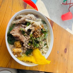 ก๋วยจั๊บญวน นายต้อม