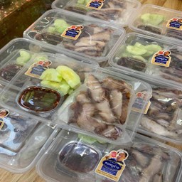 ข้าวคอหมูย่างเตาถ่านหมูแน่นๆพร้อมแตง