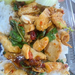 กระเพราไก่