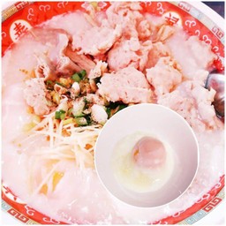 โจ๊กหมูตับใส่ไข่