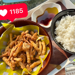 ข้าวหน้าเห็ดชิเมจิขาวทอดกรอบ ご飯の上に乗せたカリカリの白しめじ / 酥脆白玉菇蓋飯