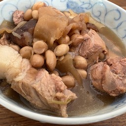 ครัวยายจันทร์