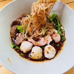 ก๋วยเตี๋ยวเรือหมู