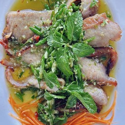 หมูครกเงิน