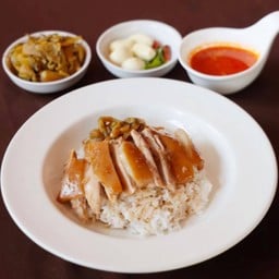ขาหมูวงศ์วาน/ข้าวหน้าเป็ดย่าง/ข้าวราดแกง ตึกjlk นานา