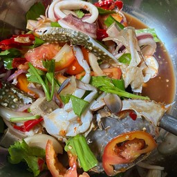 ยำปูม้าทูโทน