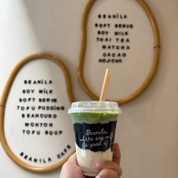 Matcha Blacksesame มัทฉะลาเต้งาดำ
