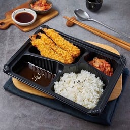 เบนโตะข้าวกุ้งทอดซอสทงคัตสึ ฟรี! เครื่องเคียงและซุปมิโสะ