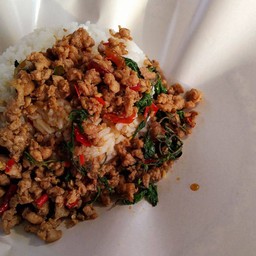 กะเพราห่อ