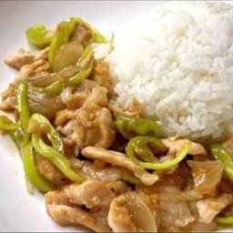 ข้าวผัดพริกอ่อนหมู