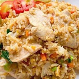 ข้าวผัดไข่ไก่