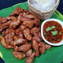 หมูทอดจิ้มแจ่ว