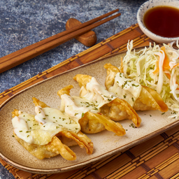 เกี๊ยวซ่าราดชีสอินชอน