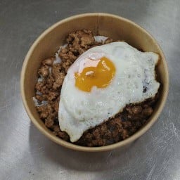 หมูสับผัดซอส หน้า มช.