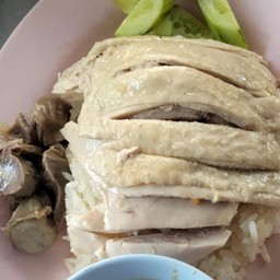 ข้าวมันไก่ 7 ย่านน้ำ ข้าวมันไก่สีแดง