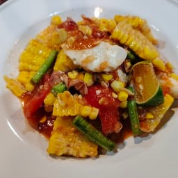 ตำข้าวโพดไข่เค็ม