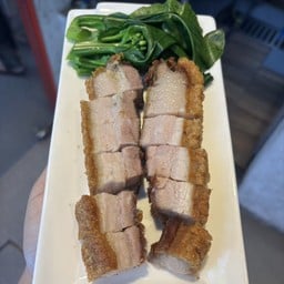 หมูกรอบ