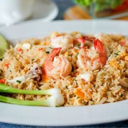 ข้าวผัดไข่ทะเล