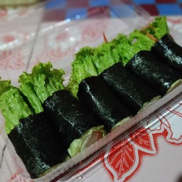 สาหร่ายแผ่นปูอัด โรลสด 6 ชิ้น