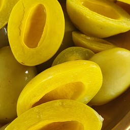 J&P ผลไม้ปอกพร้อมทาน