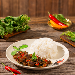 กระเพราหมูตุ๋น