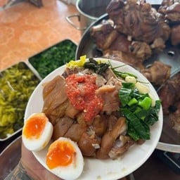 ขาหมูนายหนวด x ขนมจีนบุฟเฟ่ต์ 79฿