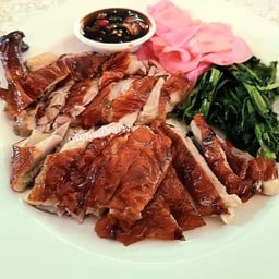 เพิ่มพูนโภชนาเป็ดย่าง ตลาดต้นสัก