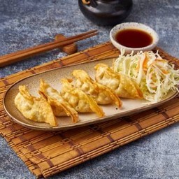 เกี๊ยวซ่า