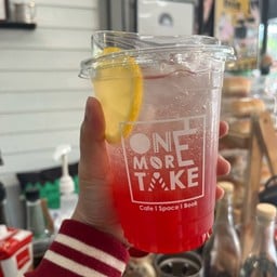 สตรอเบอร์รี่ โซดา