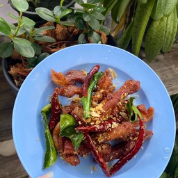 หมูทอดกระเทียม