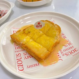 ปังปิ้งเนยนมน้ำตาล