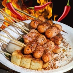 หม่าล่ามาเฟีย ตลาดนัดวัดศรี